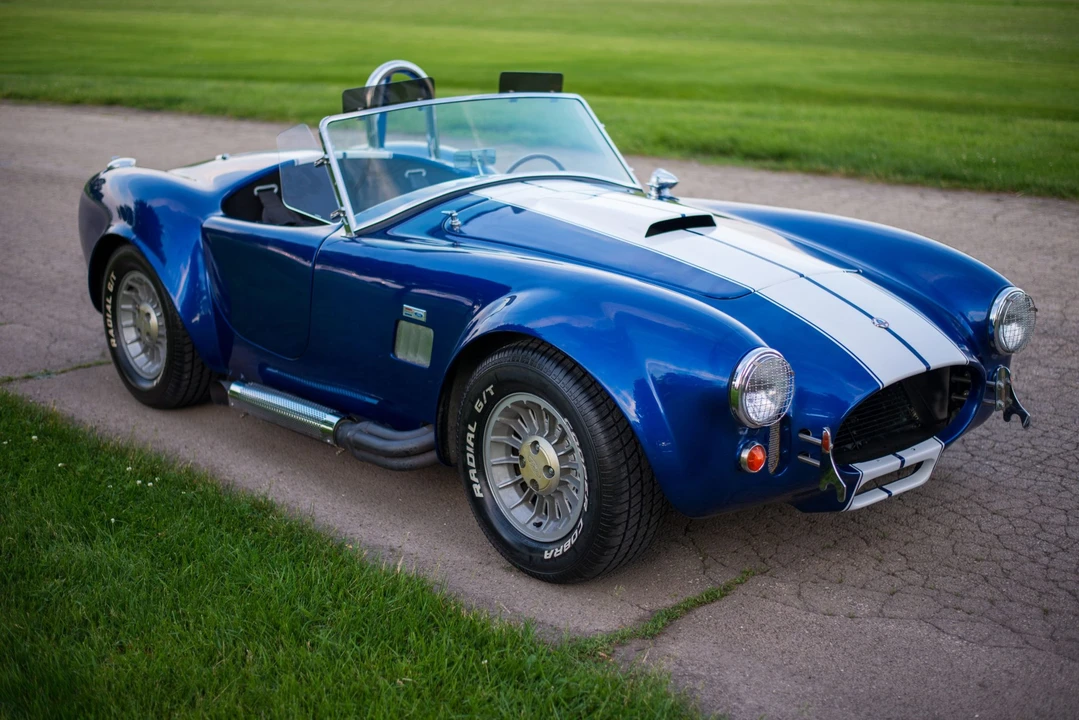Shelby Cobra Replica - Image 4 of 31