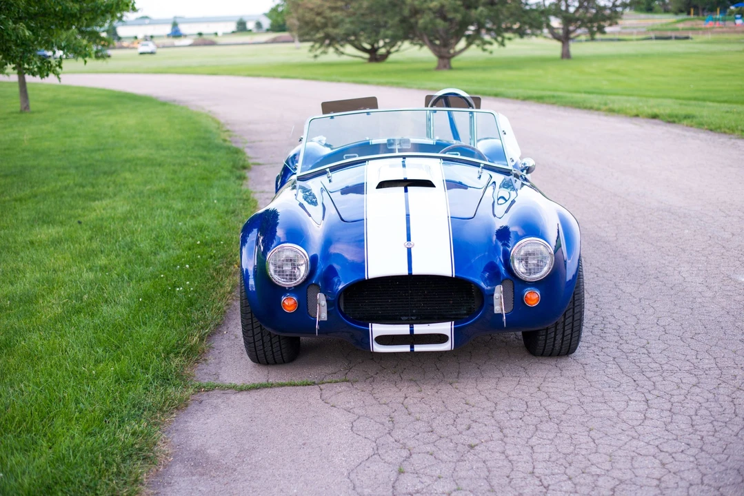 Shelby Cobra Replica - Image 5 of 31