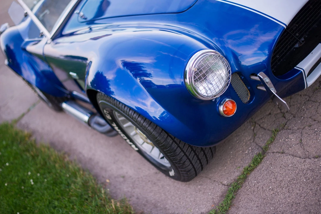 Shelby Cobra Replica - Image 25 of 31