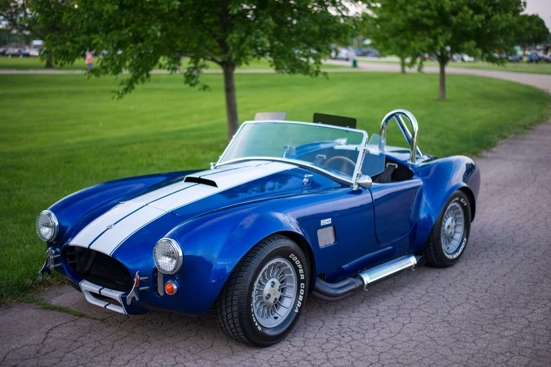 Shelby Cobra Replica - Image 7 of 31