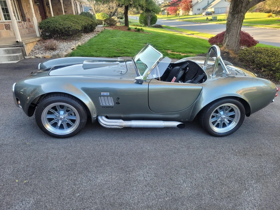 Shelby Cobra Replica - Image 18 of 31