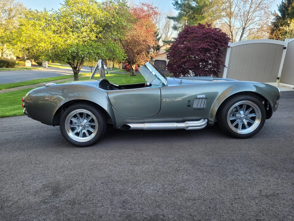 Shelby Cobra Replica - Image 25 of 31