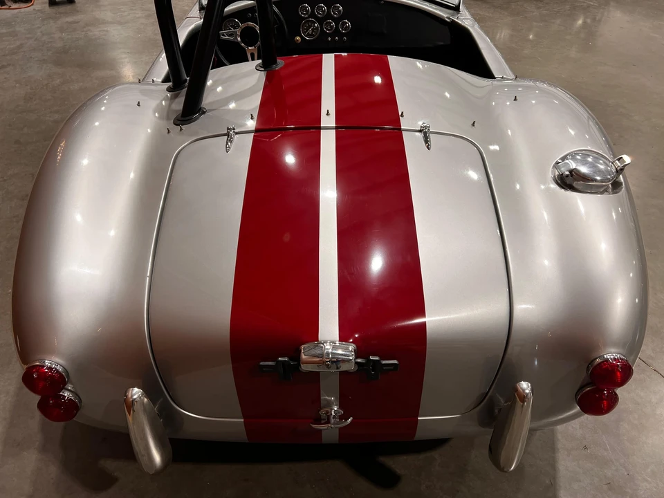 Shelby Cobra Replica - Image 26 of 31