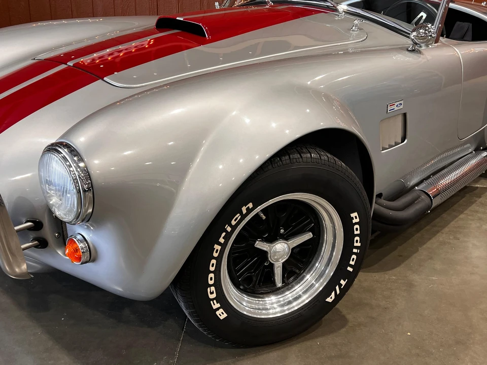 Shelby Cobra Replica - Image 20 of 31