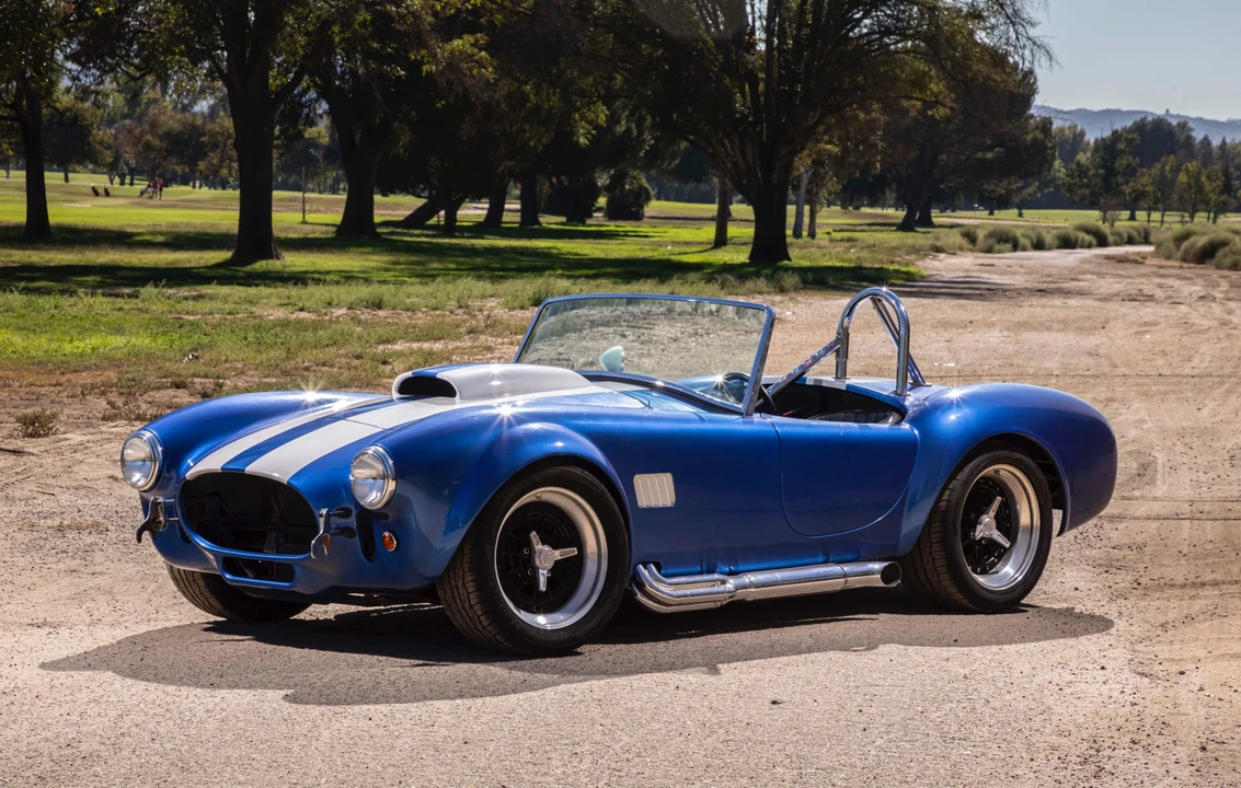 Shelby Cobra Replica - Image 2 of 31