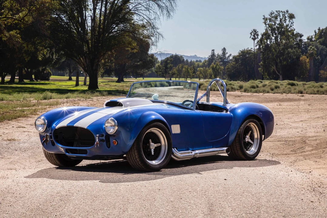Shelby Cobra Replica - Image 5 of 31