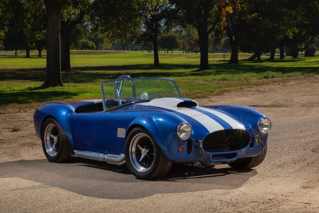 Shelby Cobra Replica - Image 12 of 31
