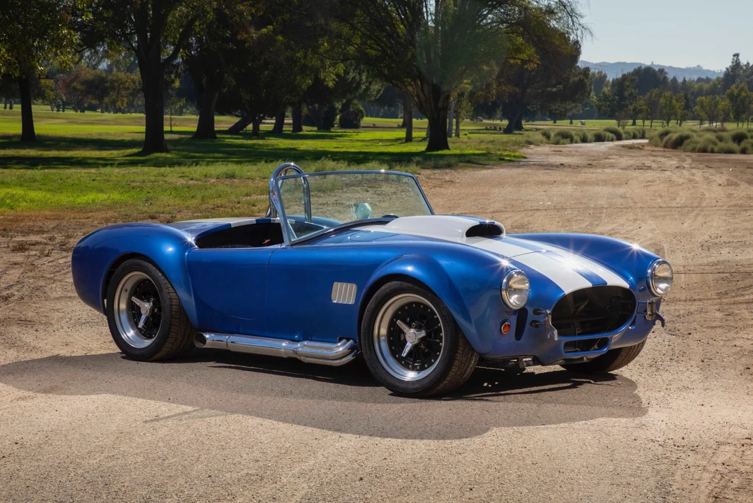 Shelby Cobra Replica - Image 16 of 31