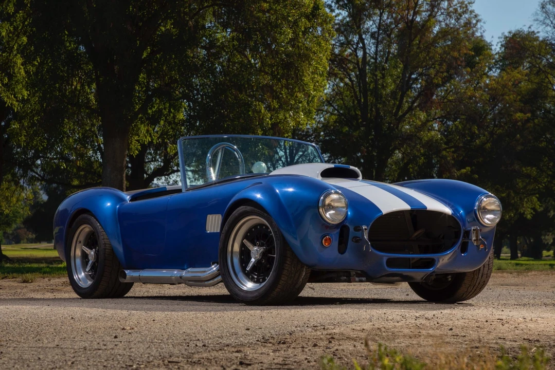 Shelby Cobra Replica - Image 18 of 31
