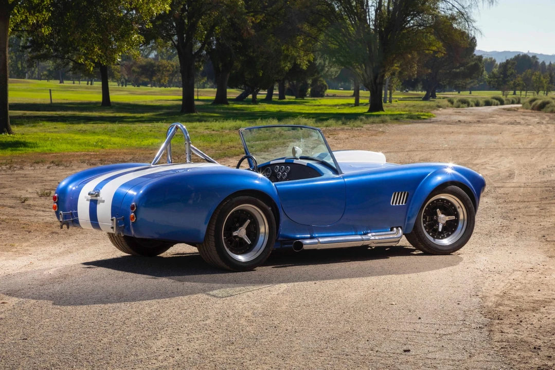 Shelby Cobra Replica - Image 26 of 31