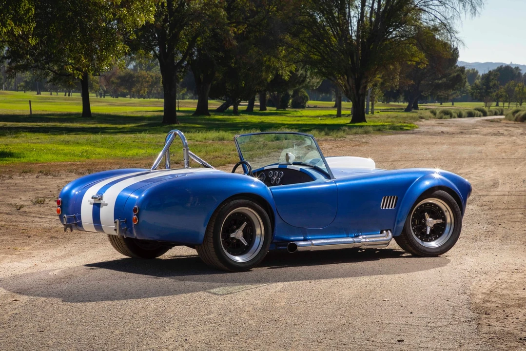 Shelby Cobra Replica - Image 27 of 31