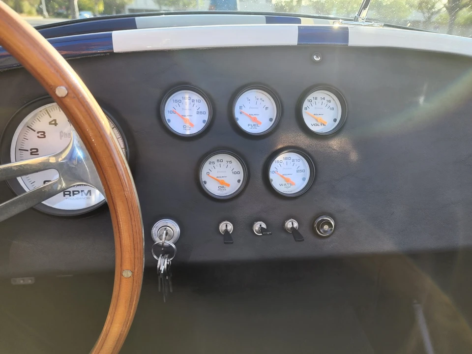 Shelby Cobra Replica - Image 31 of 31