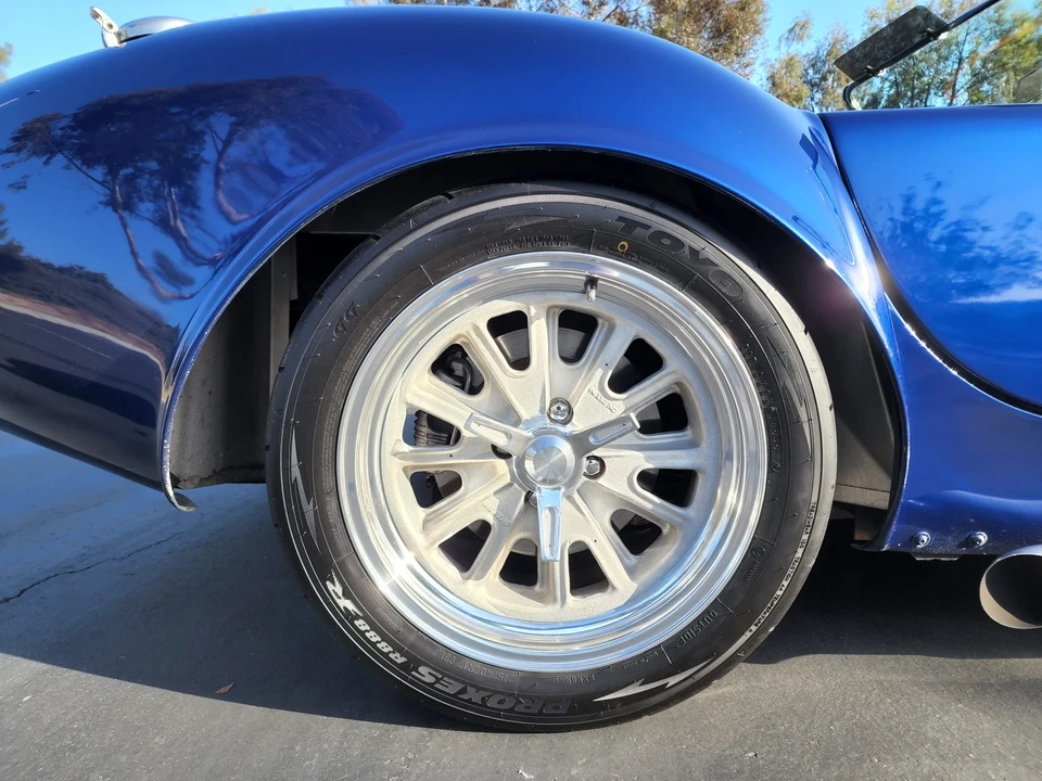 Shelby Cobra Replica - Image 24 of 31