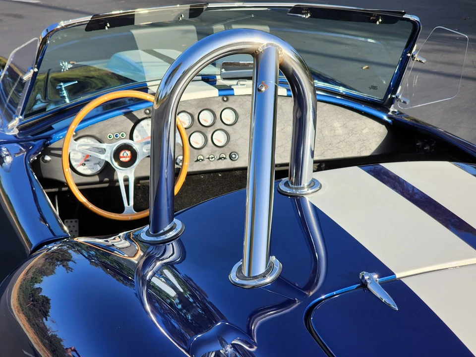 Shelby Cobra Replica - Image 17 of 31