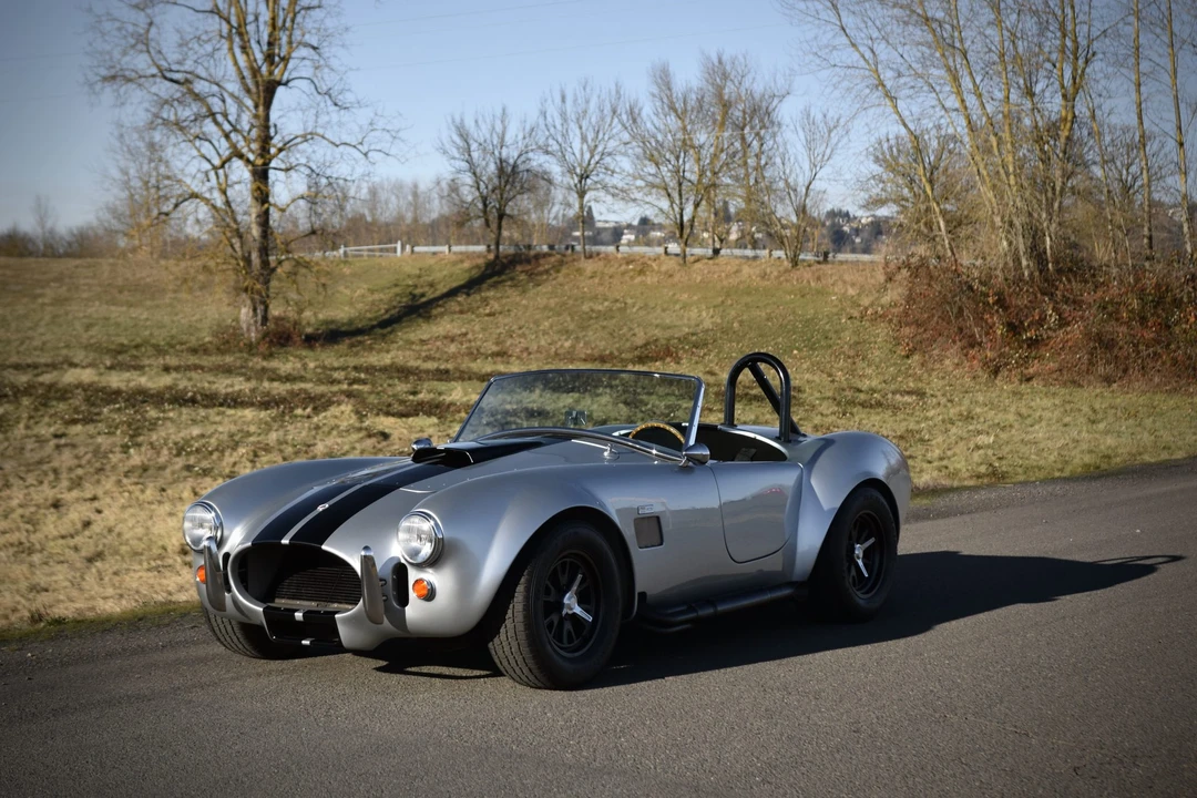 Shelby Cobra Replica - Image 10 of 31