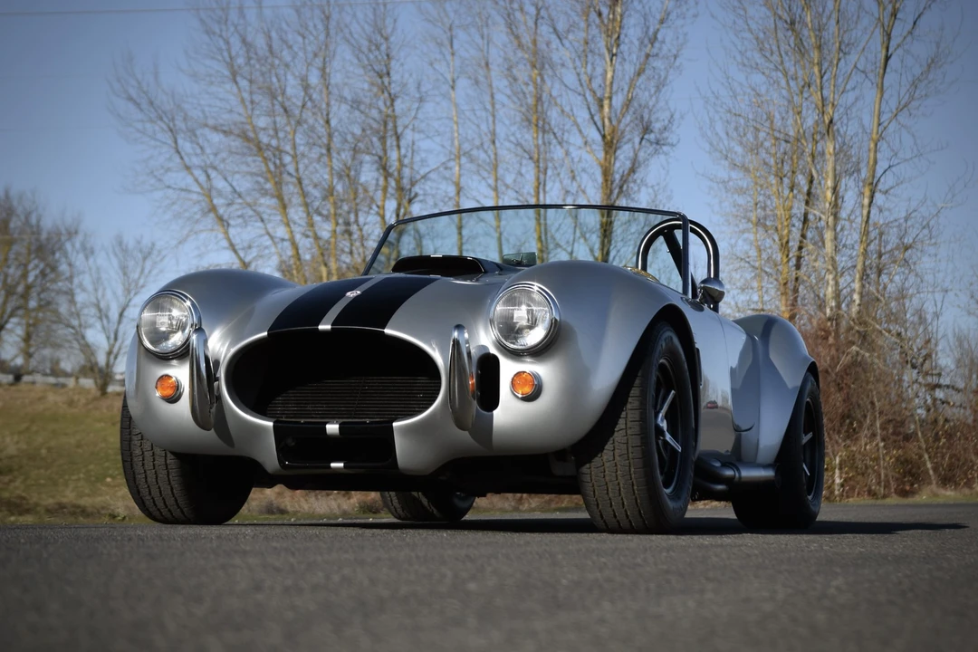 Shelby Cobra Replica - Image 4 of 31