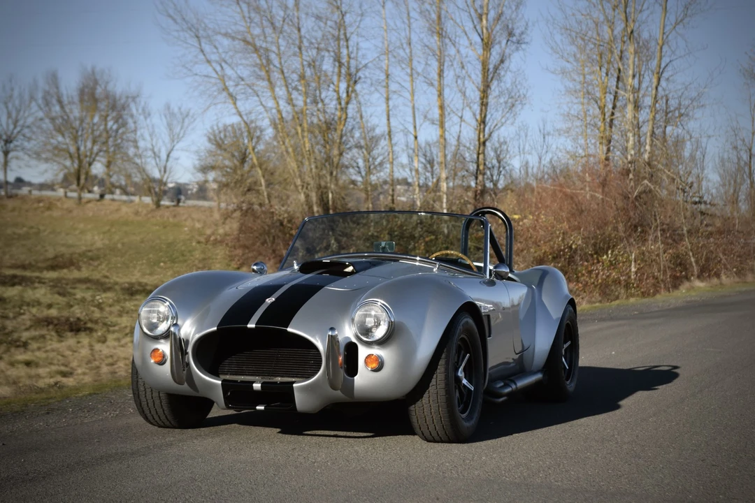 Shelby Cobra Replica - Image 5 of 31