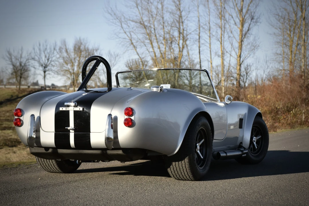 Shelby Cobra Replica - Image 29 of 31