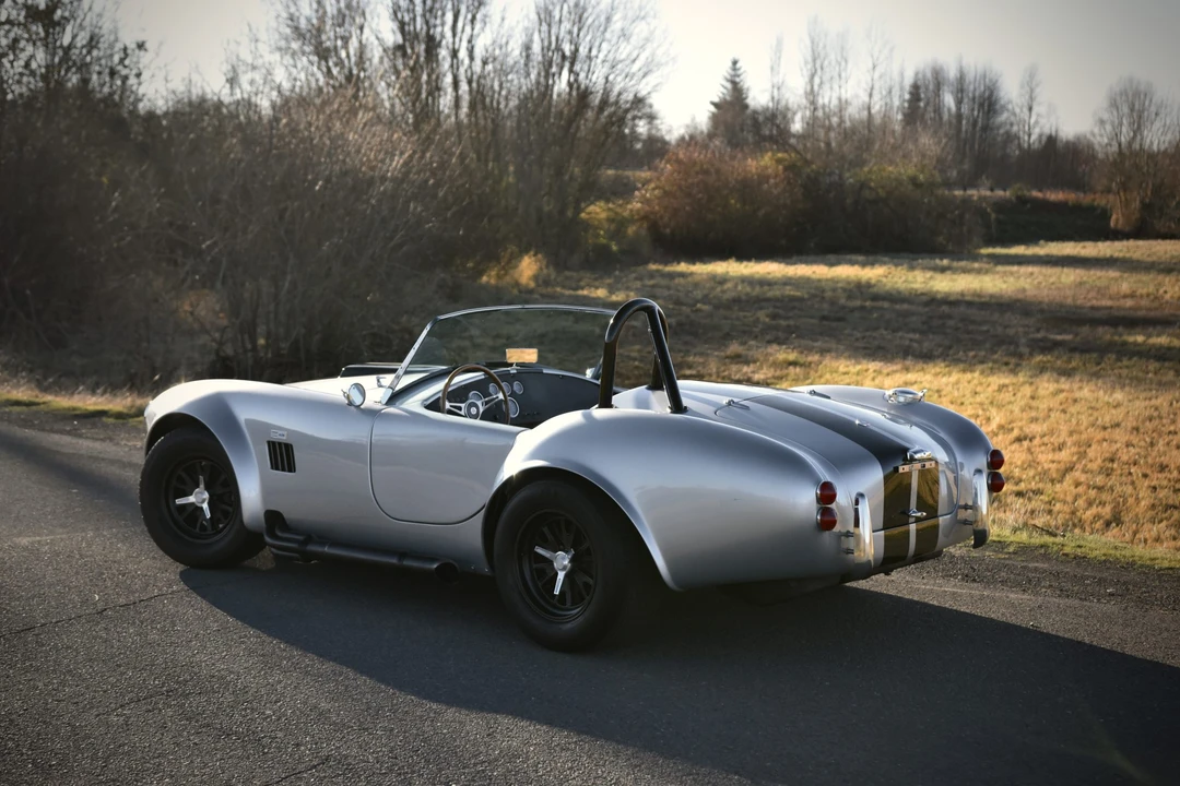 Shelby Cobra Replica - Image 21 of 31