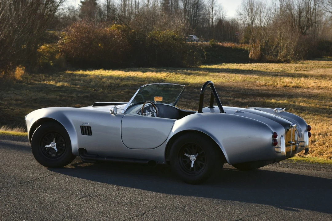 Shelby Cobra Replica - Image 20 of 31