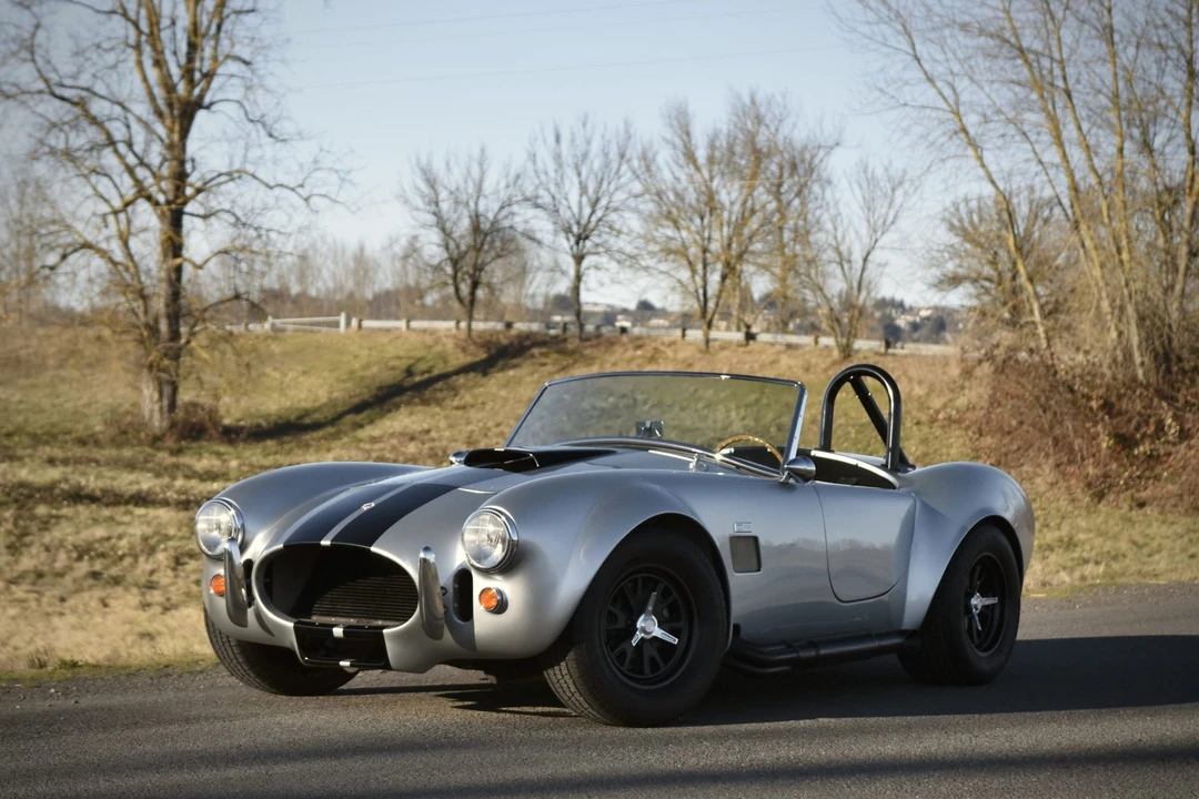 Shelby Cobra Replica - Image 11 of 31