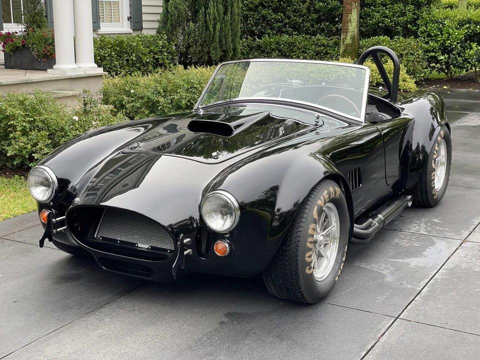 Shelby Cobra Replica - Image 2 of 31