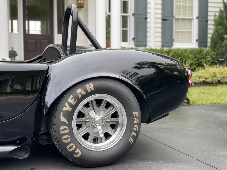 Shelby Cobra Replica - Image 30 of 31