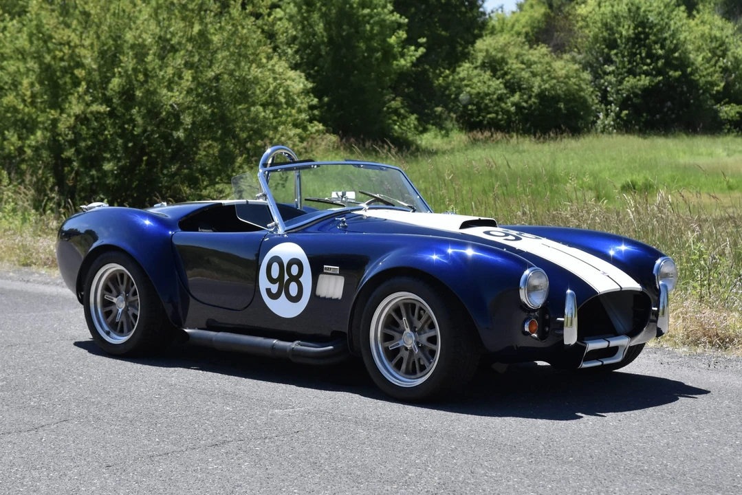 Shelby Cobra Replica - Image 27 of 31