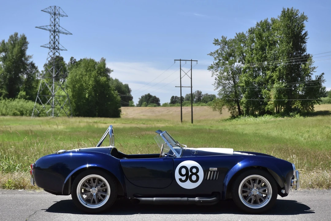 Shelby Cobra Replica - Image 23 of 31