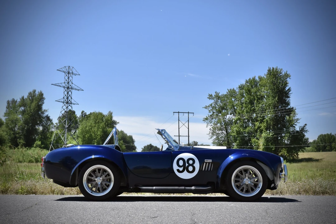 Shelby Cobra Replica - Image 22 of 31