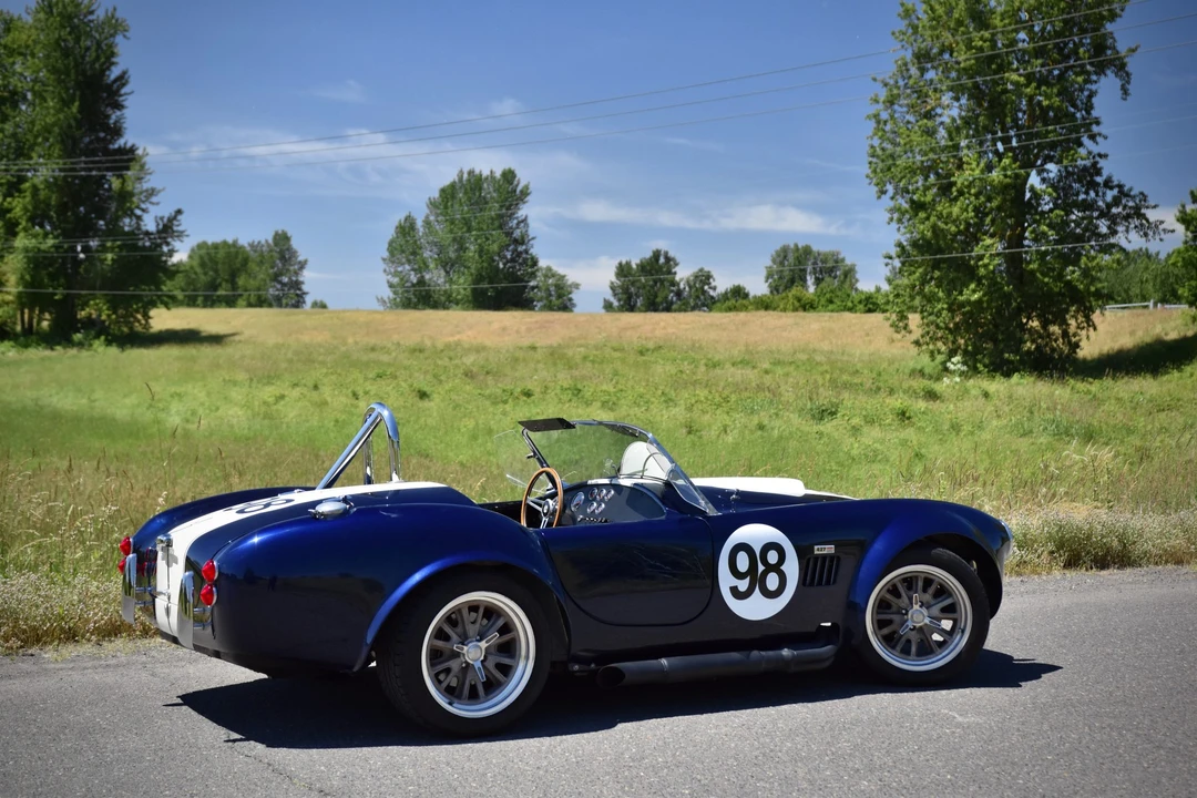 Shelby Cobra Replica - Image 21 of 31