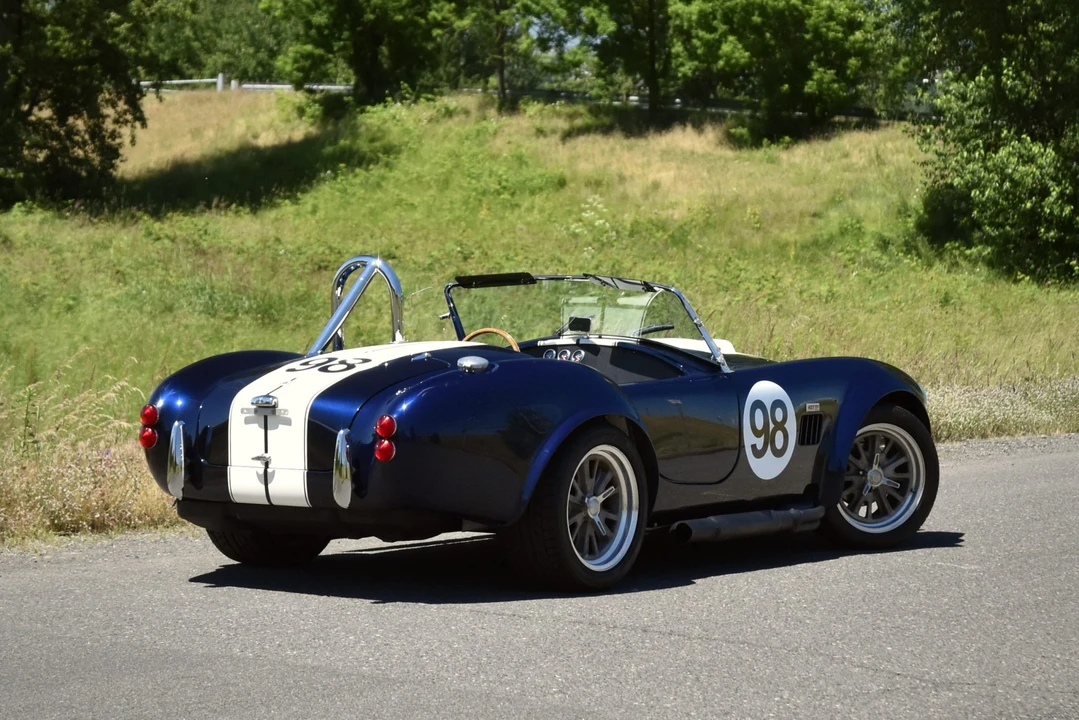 Shelby Cobra Replica - Image 19 of 31