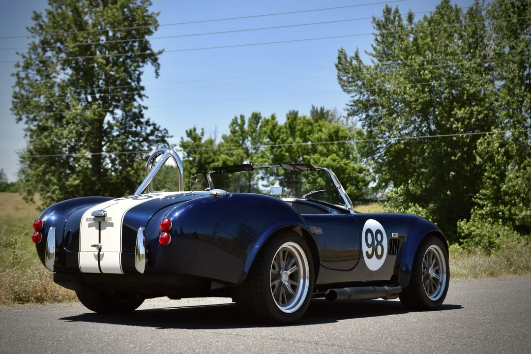 Shelby Cobra Replica - Image 18 of 31