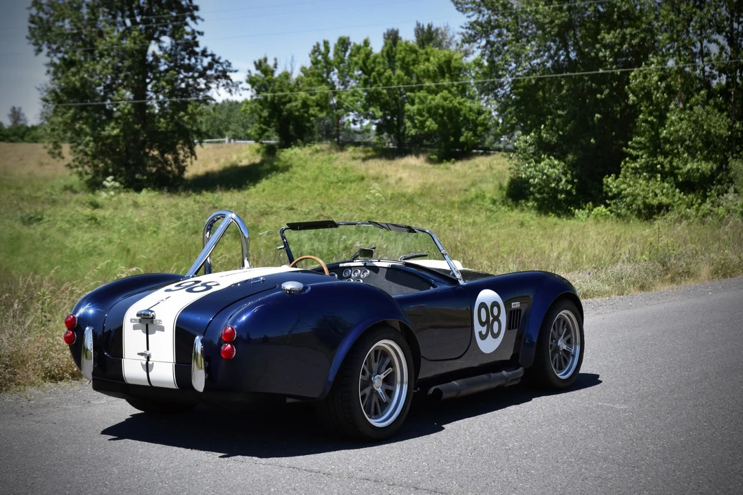 Shelby Cobra Replica - Image 17 of 31