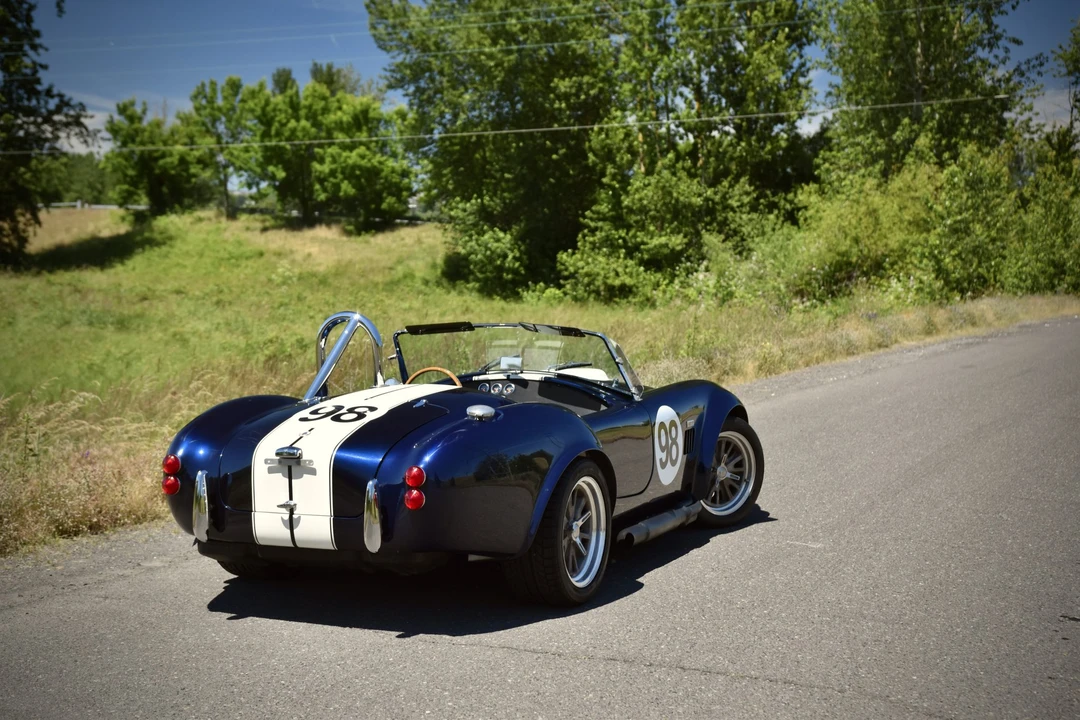 Shelby Cobra Replica - Image 15 of 31