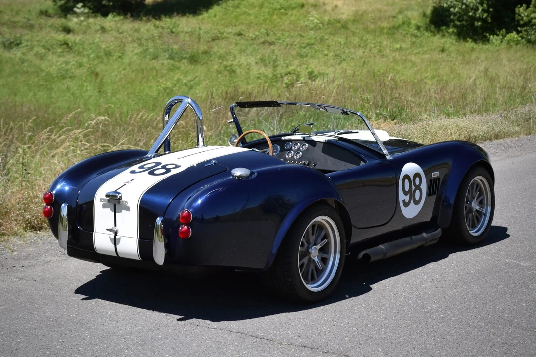 Shelby Cobra Replica - Image 16 of 31