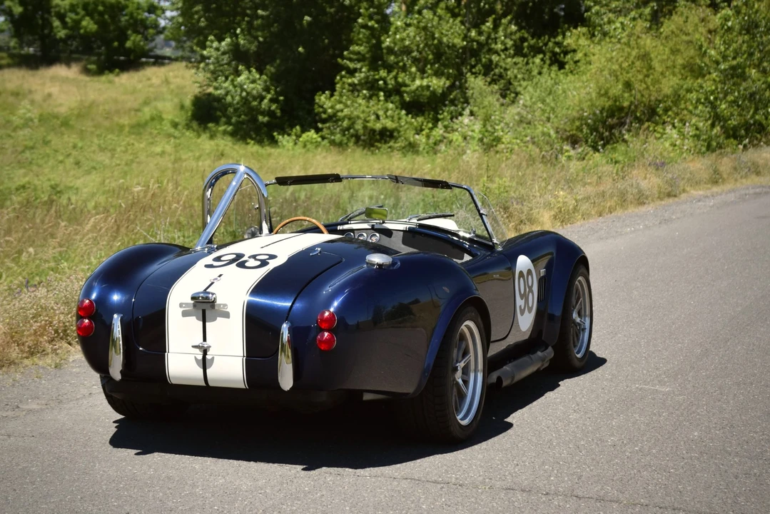 Shelby Cobra Replica - Image 14 of 31