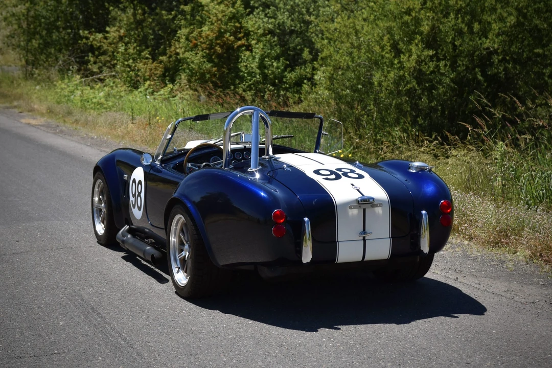 Shelby Cobra Replica - Image 10 of 31