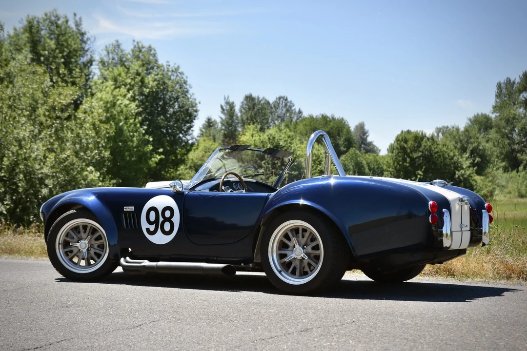 Shelby Cobra Replica - Image 5 of 31