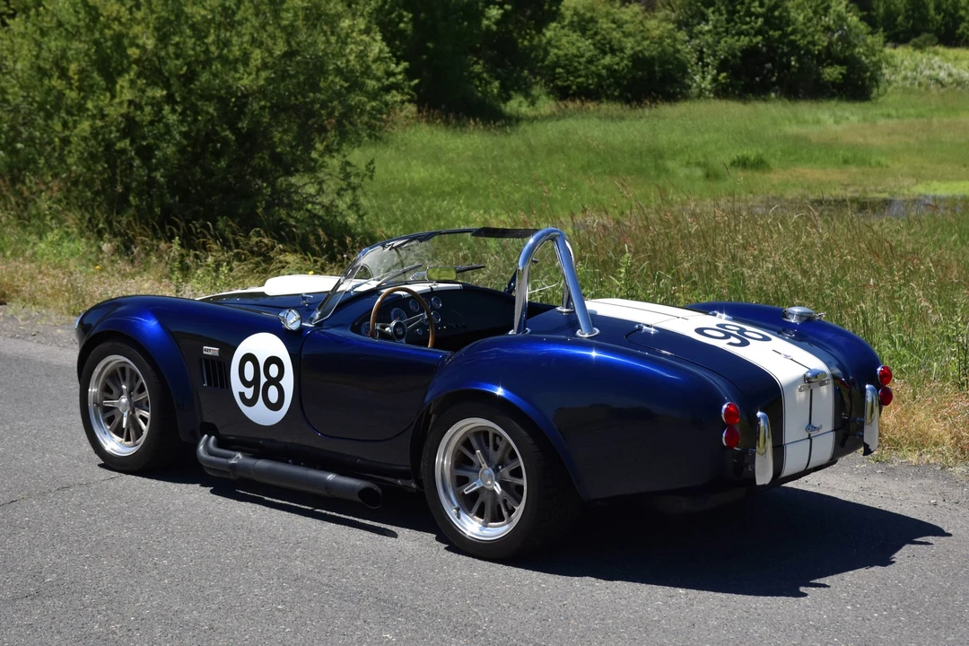 Shelby Cobra Replica - Image 9 of 31