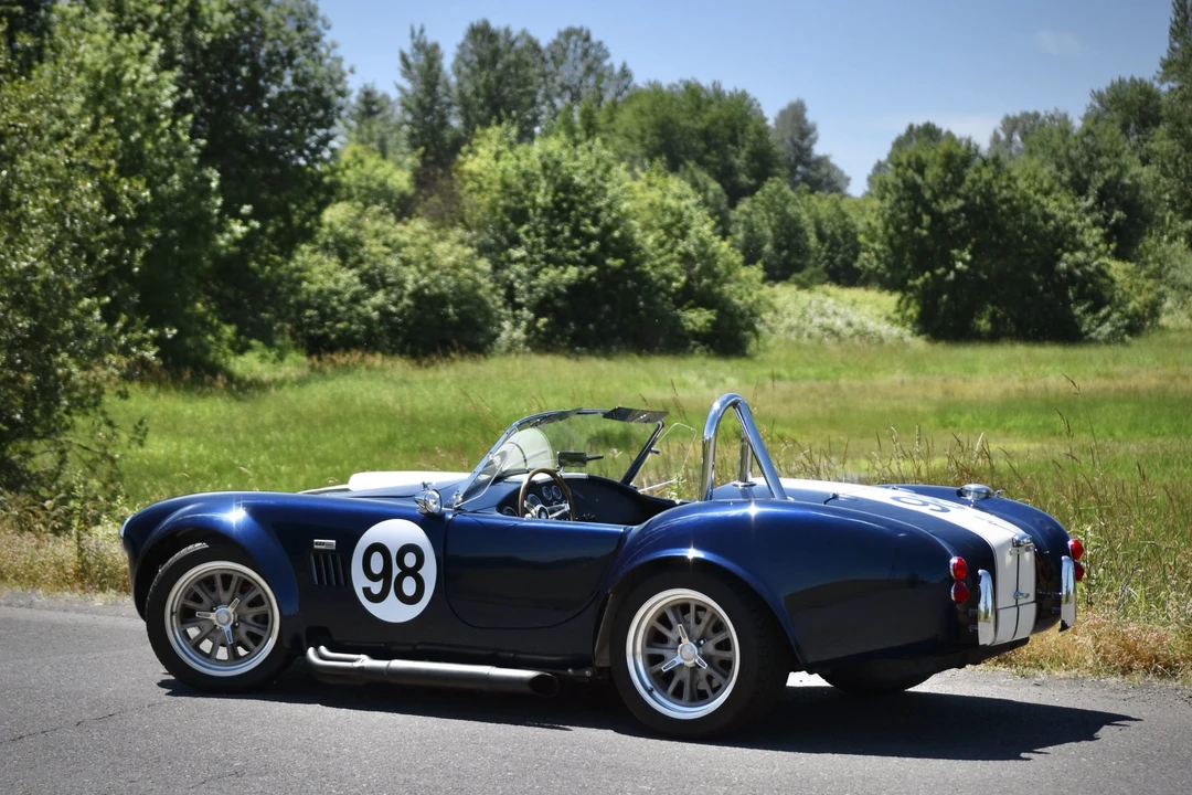Shelby Cobra Replica - Image 7 of 31