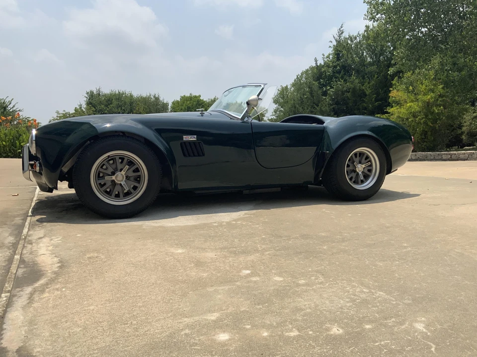 Shelby Cobra Replica - Image 27 of 31