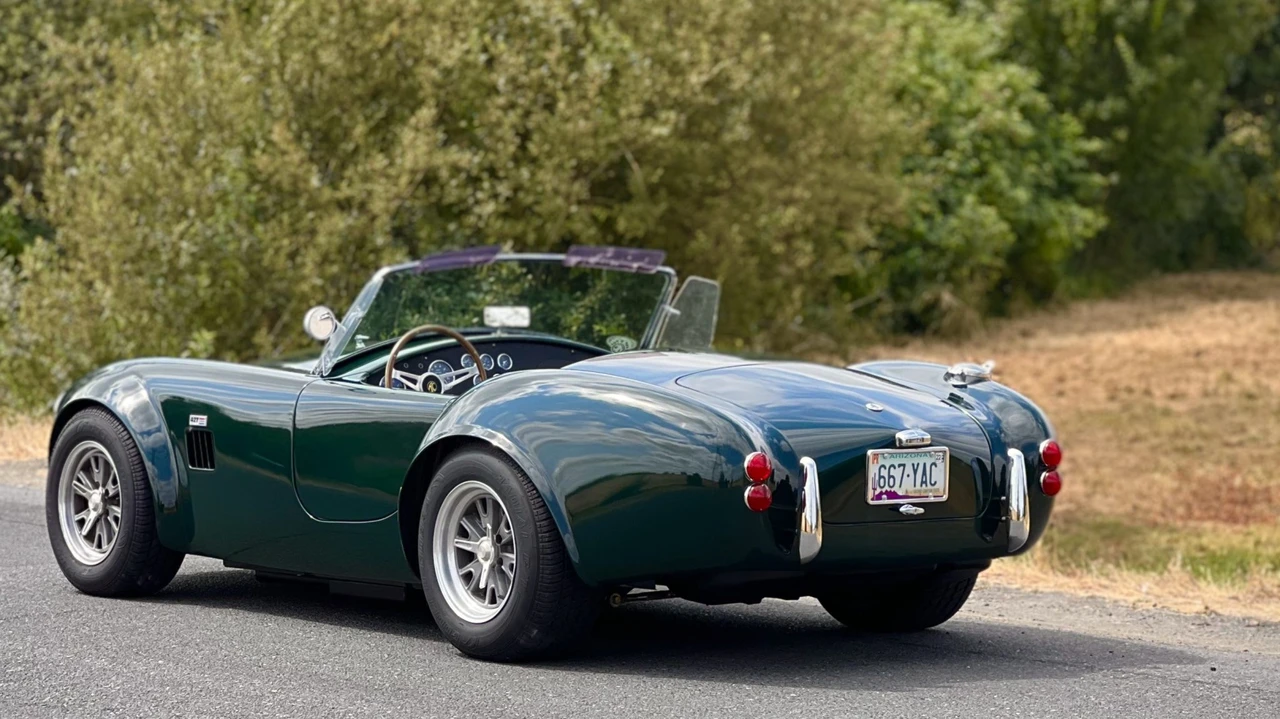 Shelby Cobra Replica - Image 23 of 31