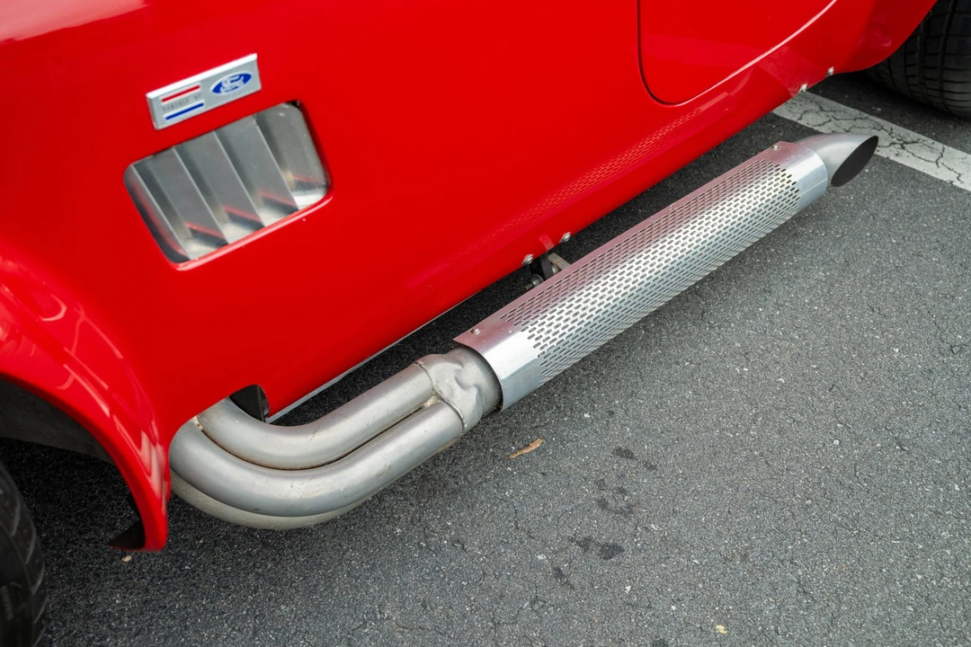 Shelby Cobra Replica - Image 24 of 31