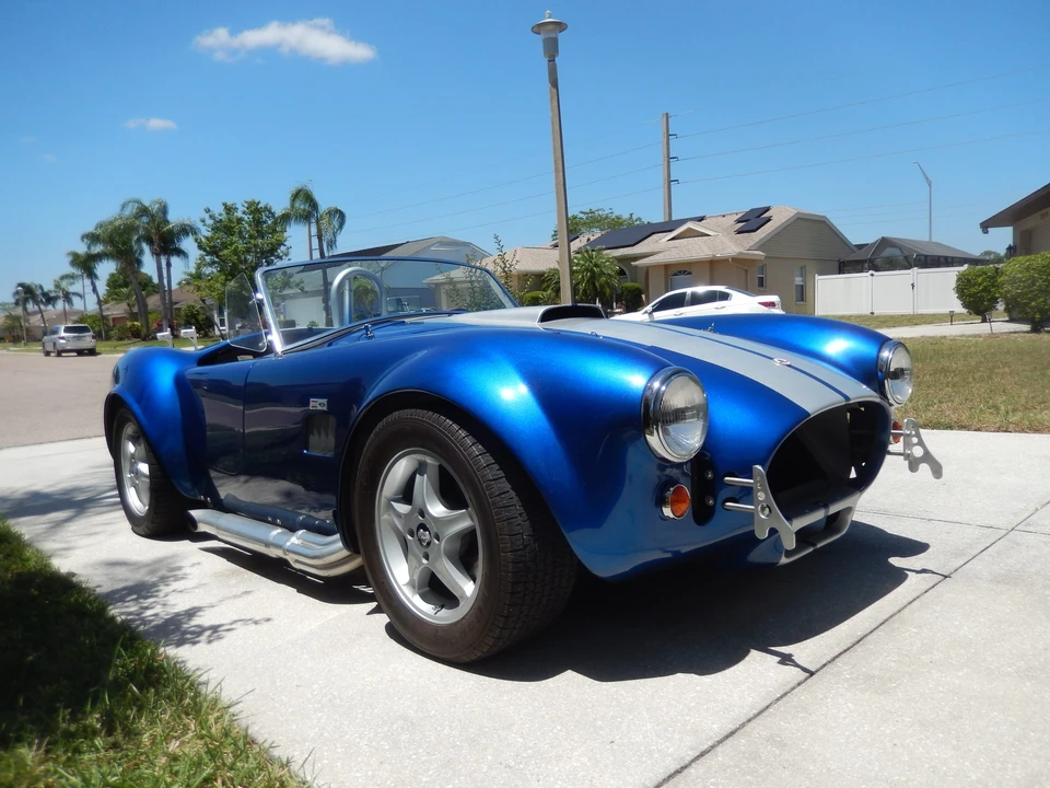 Shelby Cobra Replica - Image 8 of 31