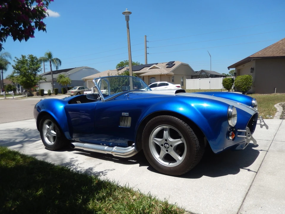 Shelby Cobra Replica - Image 9 of 31