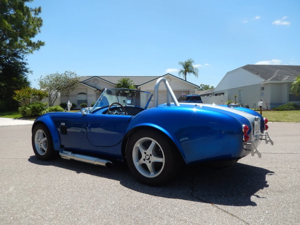 Shelby Cobra Replica - Image 17 of 31