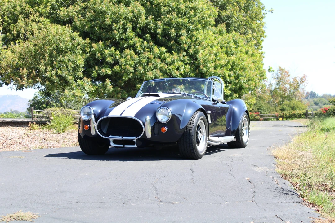 Shelby Cobra Replica - Image 7 of 31