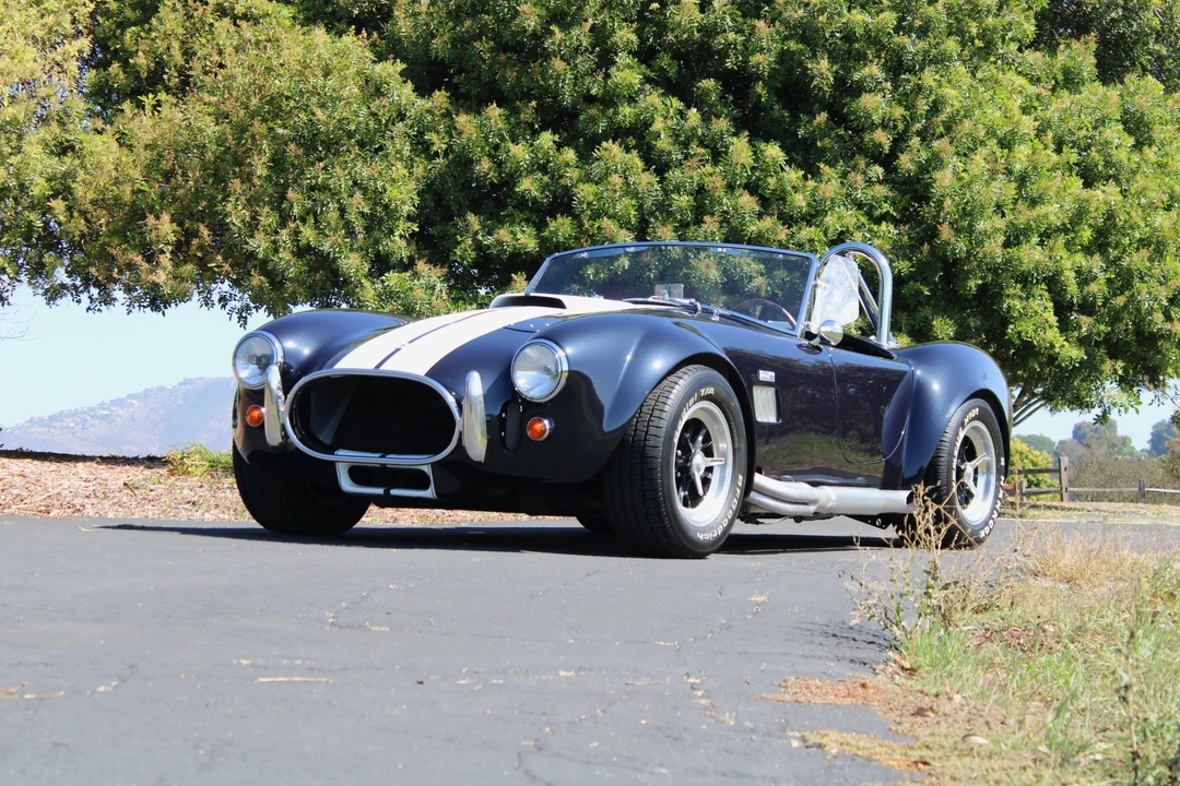 Shelby Cobra Replica - Image 13 of 31