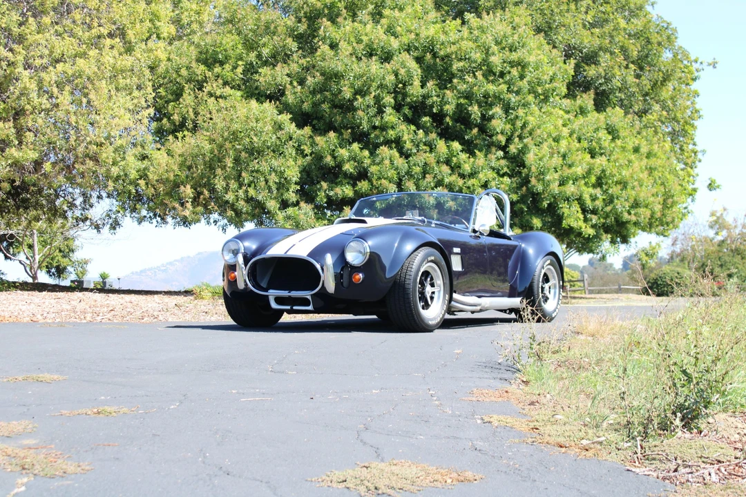 Shelby Cobra Replica - Image 12 of 31